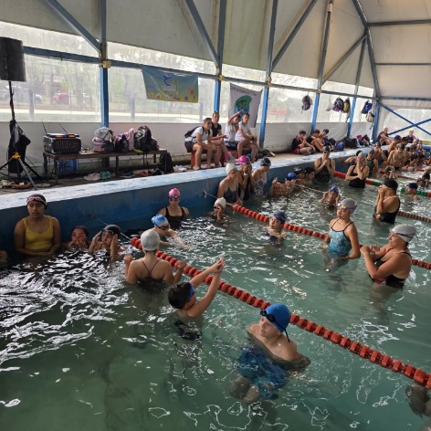 Éxito total en la Clínica de Natación con José Meolans en La Paz