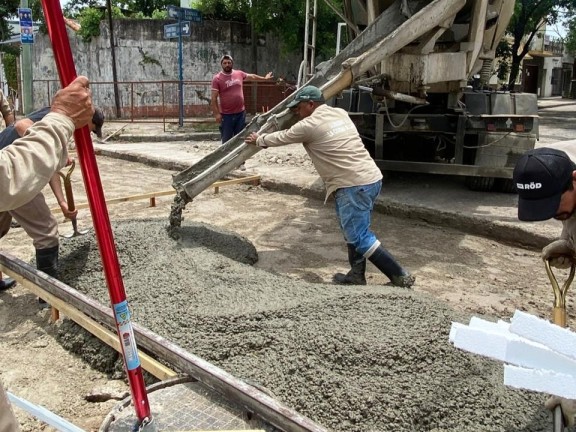 Se reparó la cañería cloacal en Echagüe y Saavedra