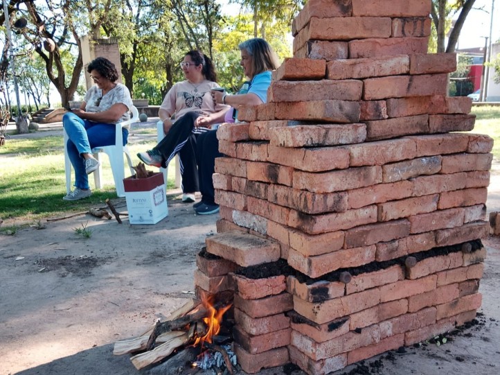 Alumnos del Taller Beada Ó realizaron la quema de sus trabajos