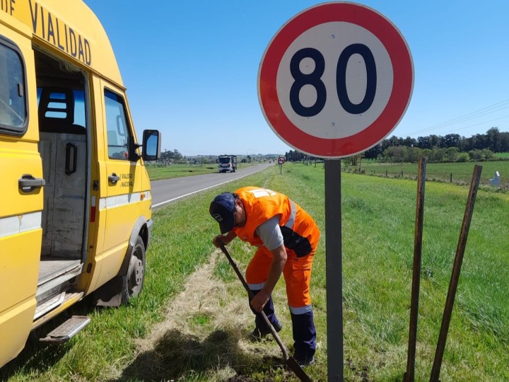 Realizan trabajos de señalamiento desde El Empalme hasta La Paz