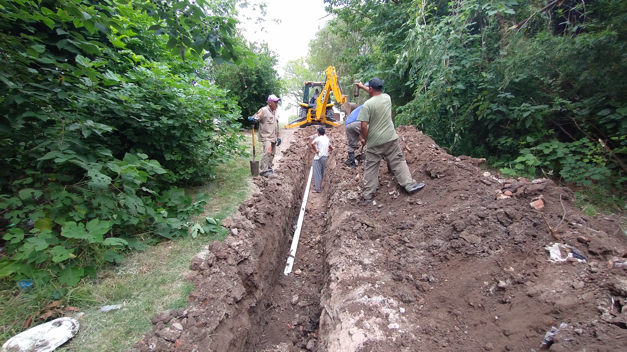 La gestión de Daniel Rossi avanza con obras de cloaca en el barrio Martín García