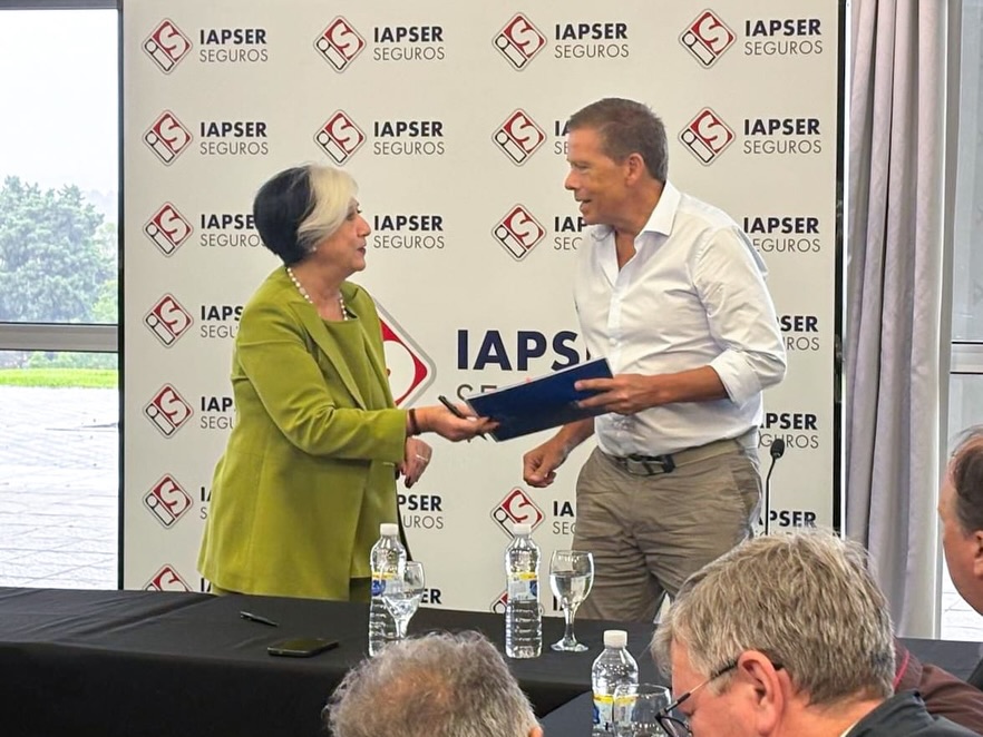 Martin firmó un convenio con IAPSER para fortalecer la prevención laboral en el municipio