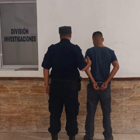 Agredió a golpes de puño en el rostro a su pareja y fue detenido