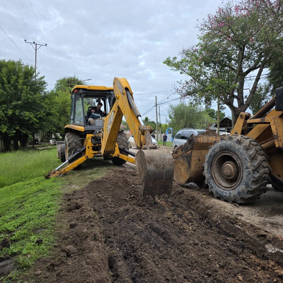 Comenzaron los trabajos de ensanchamiento en la Av. Hipólito Yrigoyen