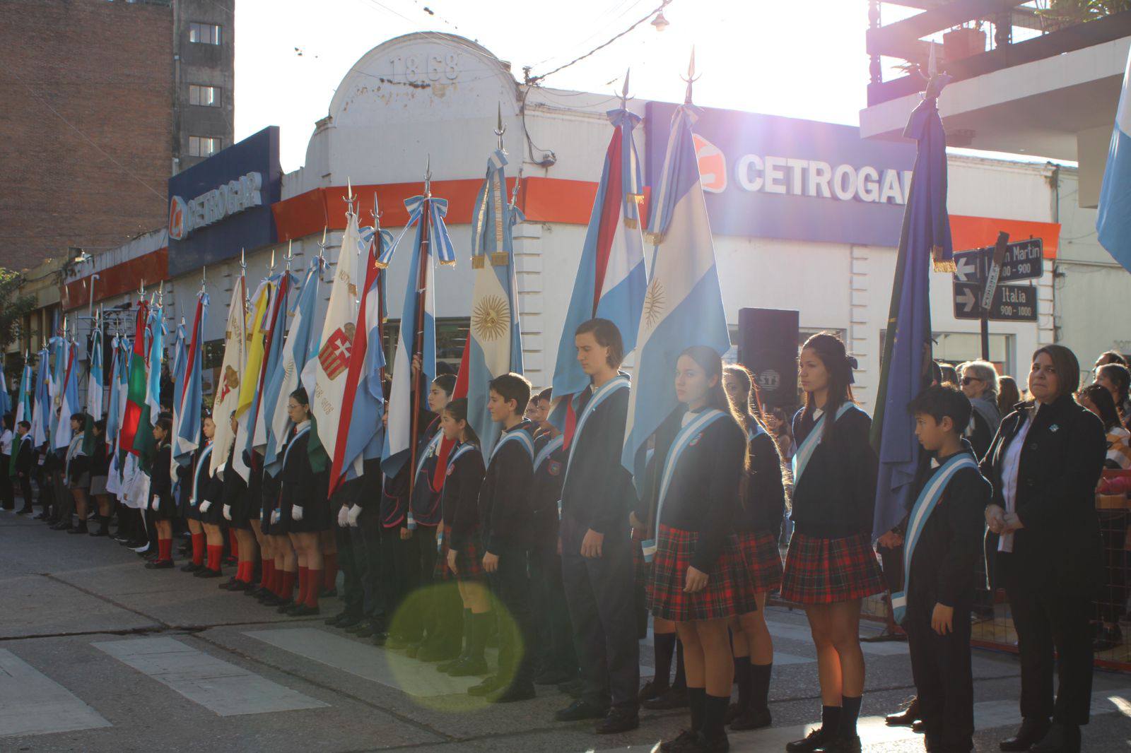 La Paz vivió un emocionante desfile cívico militar por el 9 de Julio