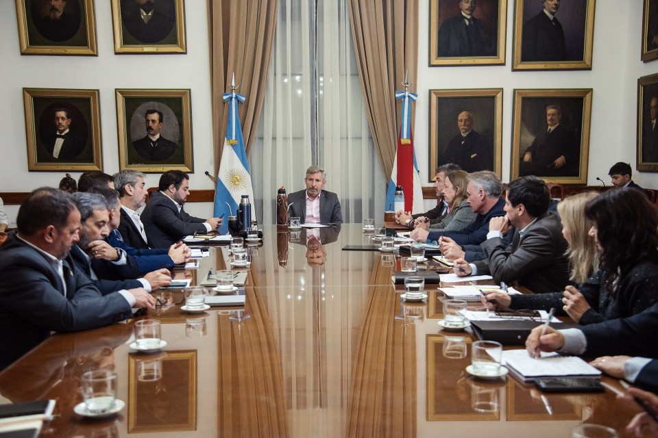 Frigerio encabezó una nueva reunión de gabinete con eje en Salud, gestión y políticas sociales