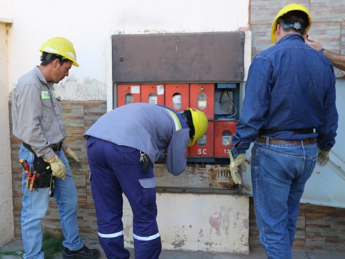 Enersa lanzó un programa contra las conexiones clandestinas