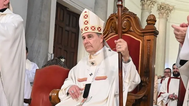 Repudian la visita de Monseñor Raúl Martín a Santa Elena: "cuando más lo necesité, me negó ayuda"
