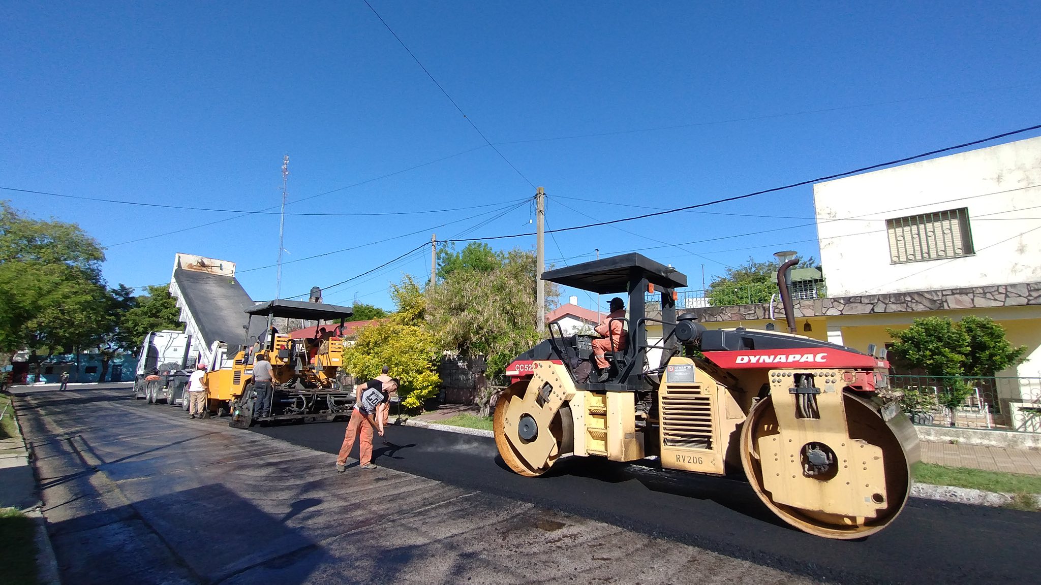 Avanzan las obras de recuperación y mejoramiento vial en Santa Elena