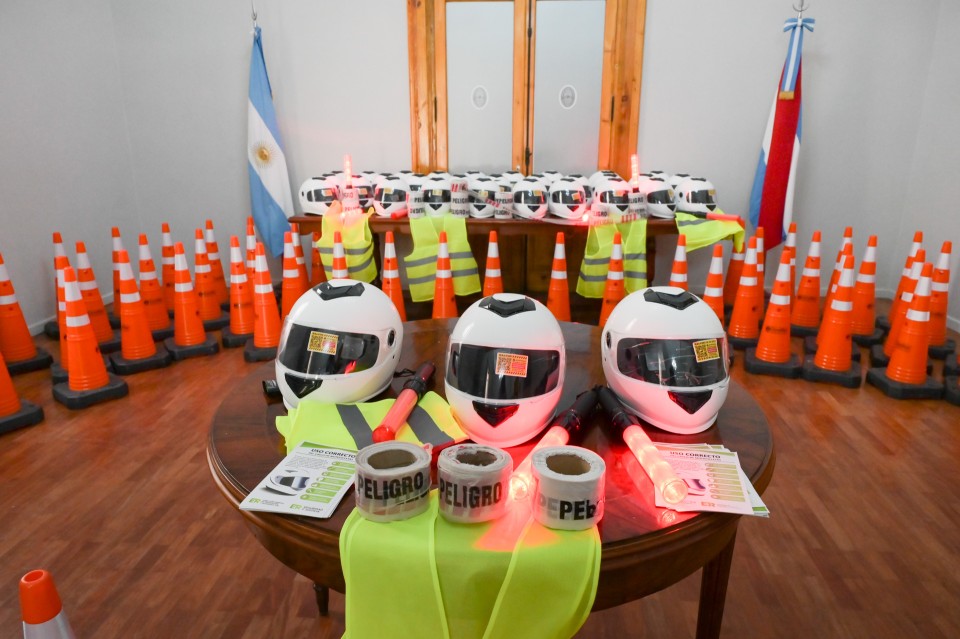 San Gustavo recibió equipamientos de Seguridad Vial