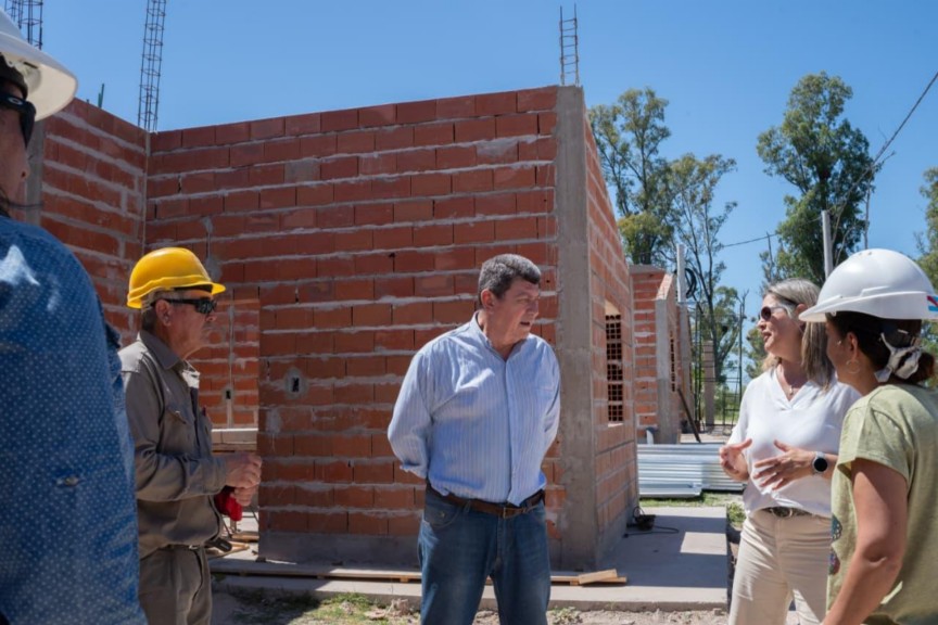 Avanzan las viviendas que se construyen en Piedras Blancas