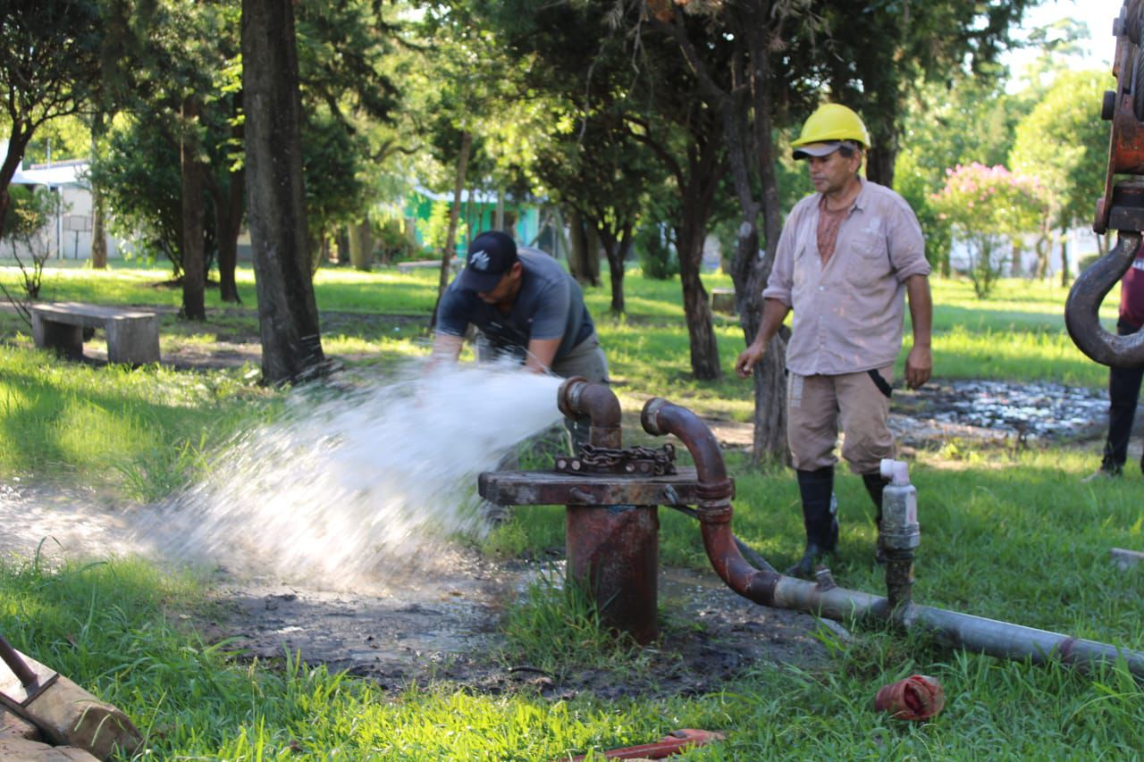 Se normalizó el servicio de agua en barrio Fátima