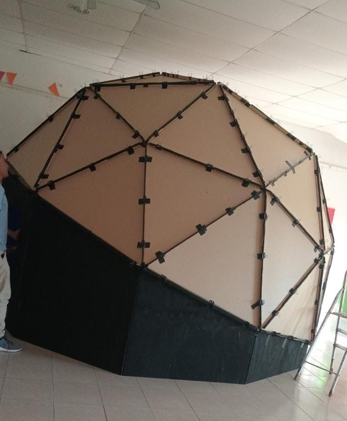 El Ecodomo llegó a La Paz: una nueva experiencia audiovisual e inmersiva