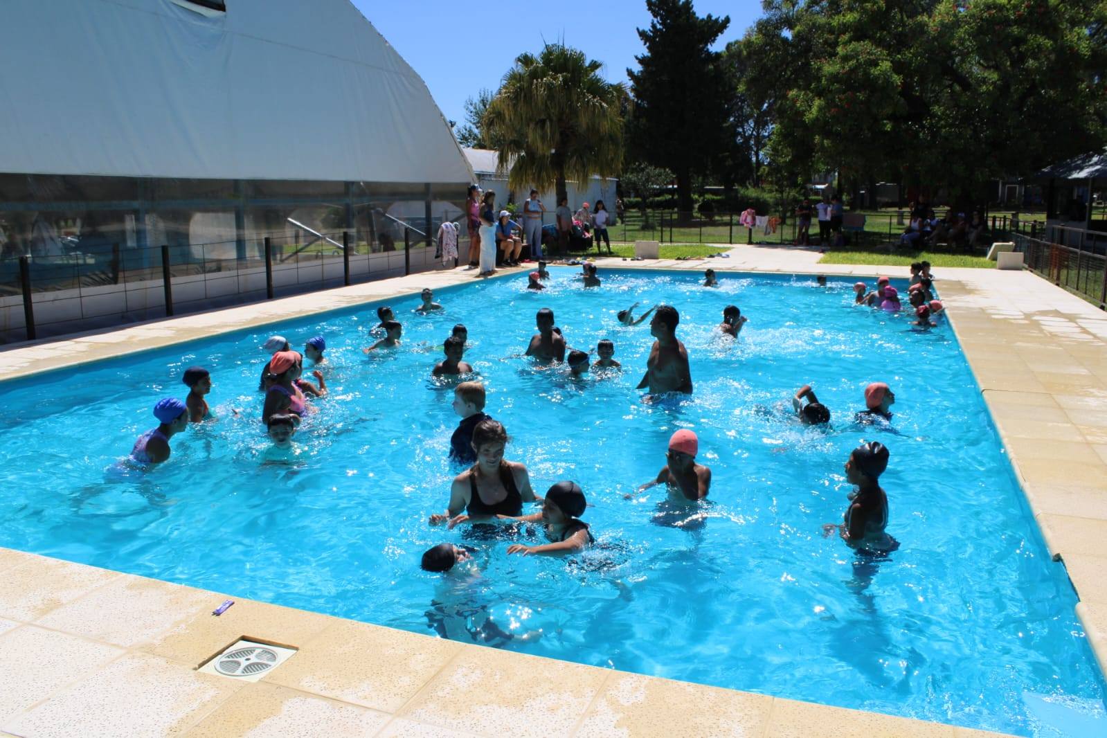 Verano activo en La Paz: Más de 60 niños disfrutan la Colonia de Vacaciones 2026
