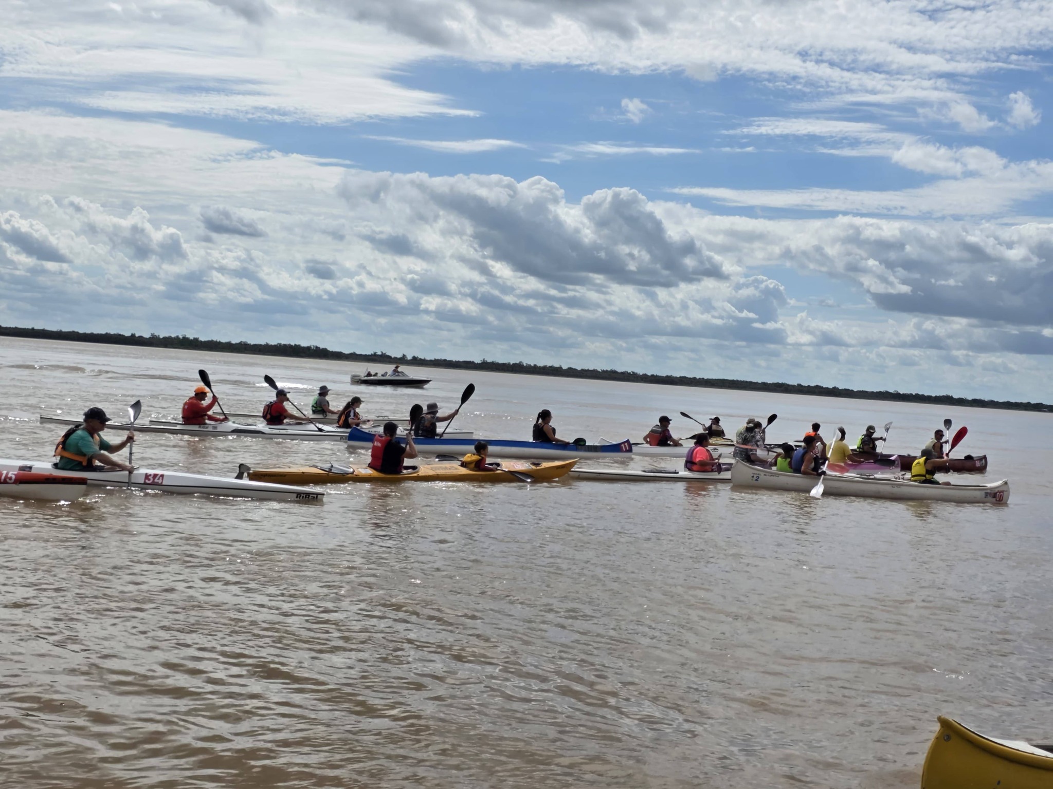Con gran convocatoria se realizó el cierre del Circuito Paceño de Canotaje