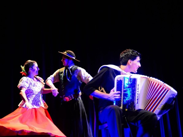 La Paz mostró su identidad cultural y brilló en “La Noche de las Ciudades” en Paraná