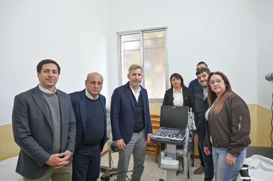 El gobernador supervisó mejoras en el sistema de salud de Santa Elena