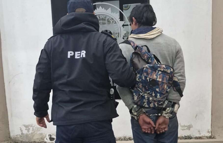 Detuvieron a un hombre por violar una restricción y hostigar a su expareja en Barrio horizonte