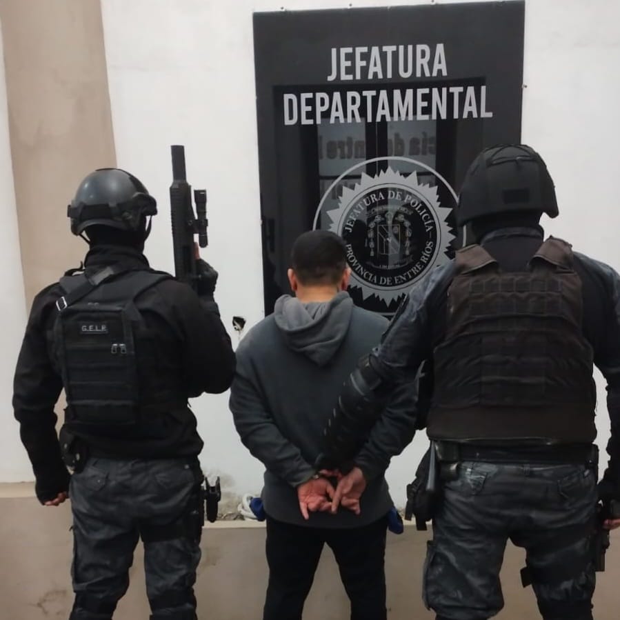 Detuvieron a un hombre de 28 años tras un allanamiento por un disparo en barrio Feria
