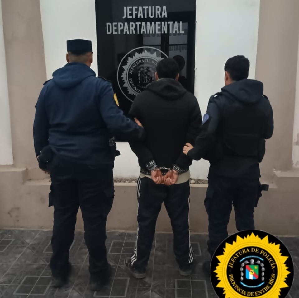 La llevaba por la fuerza: un policía intervino y terminó detenido