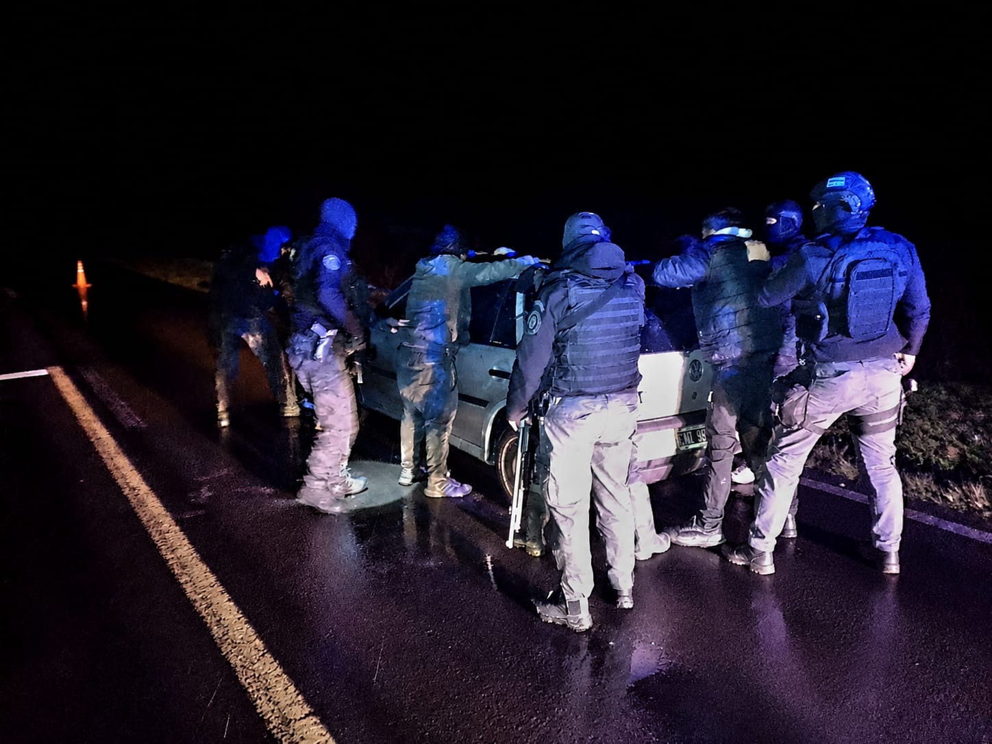 Cinco detenidos y droga secuestrada durante un operativo en la Ruta 6