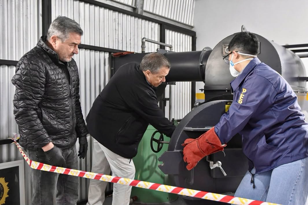 Walter Martin acompañó a Roncaglia en La Paz durante la destrucción de estupefacientes