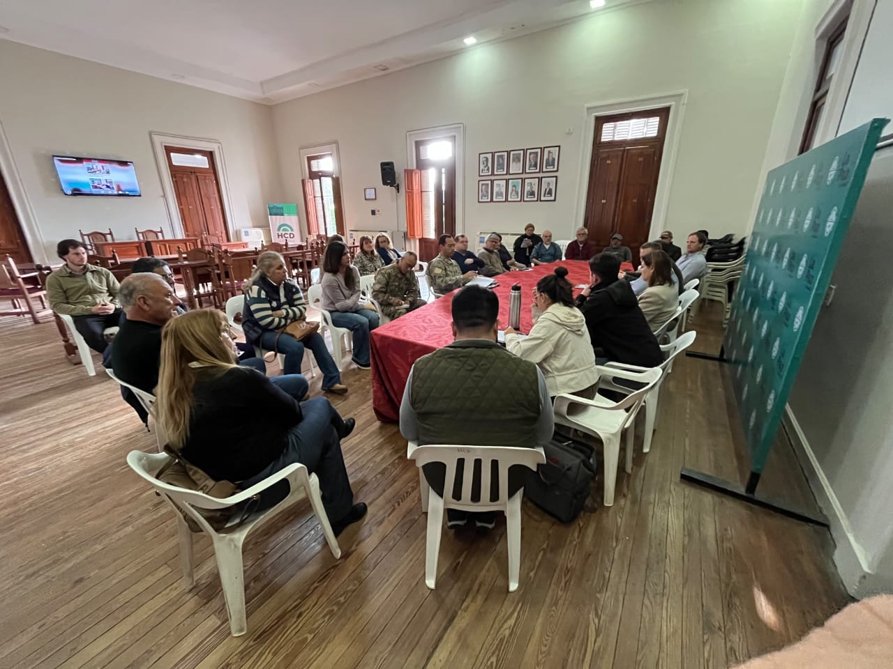 Defensa Civil coordina acciones ante la creciente del río Paraná