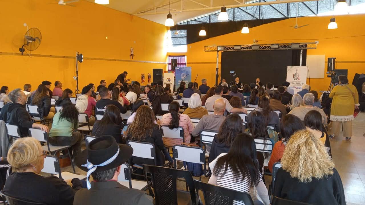Santa Elena fue sede del primer Congreso de la Chamarrita, con más de 170 participantes