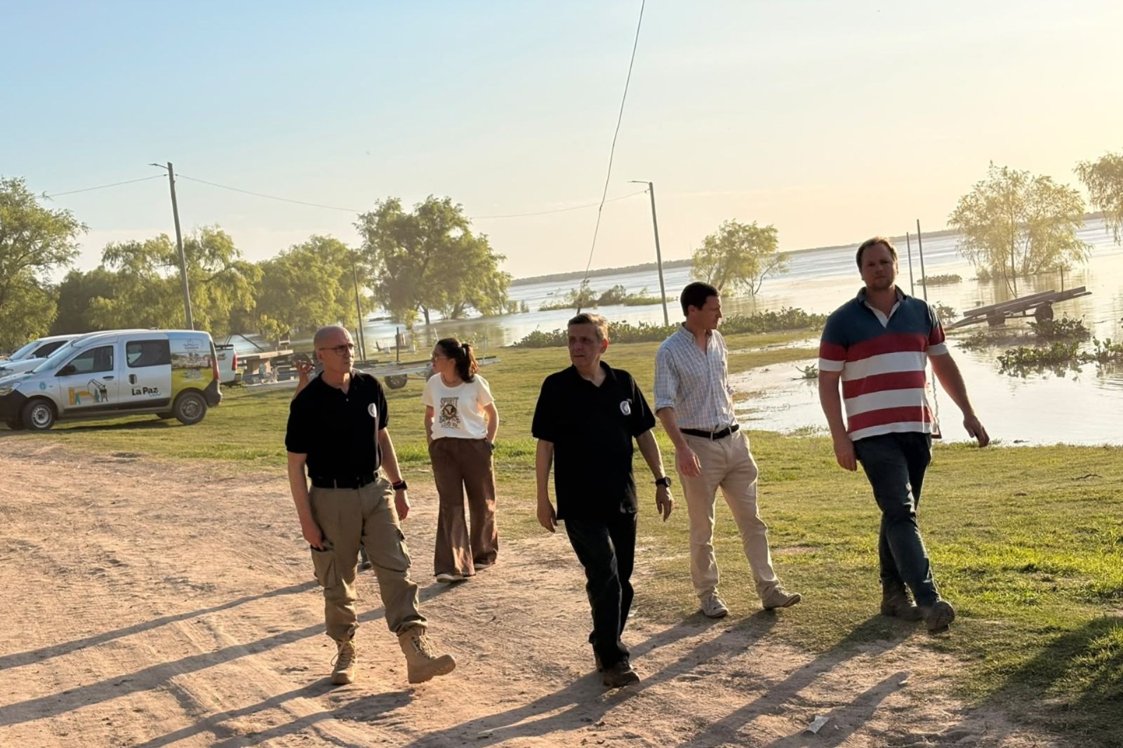 Defensa Civil recorrió Santa Elena y La Paz para coordinar acciones preventivas ante la creciente del Paraná