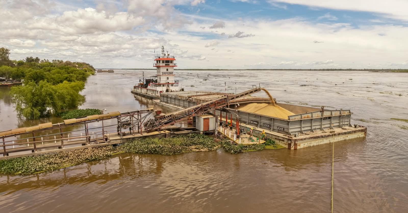 La CALP mostró un nuevo embarque mientras crece el río Paraná en La Paz